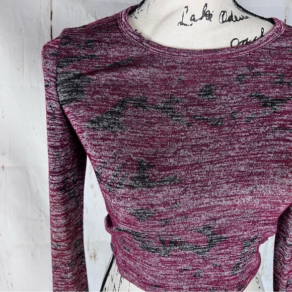 Wilfred free long sleeve cropped top small maroon women’s Anthropologie - Picture 2 of 5